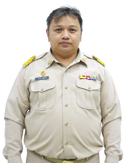 นายยุทธเดช 